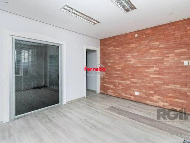 Casa / Sobrado Comercial para Locação em Porto Alegre/RS Auxiliadora