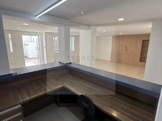 Casa / Sobrado Comercial para Locação em Porto Alegre/RS Auxiliadora