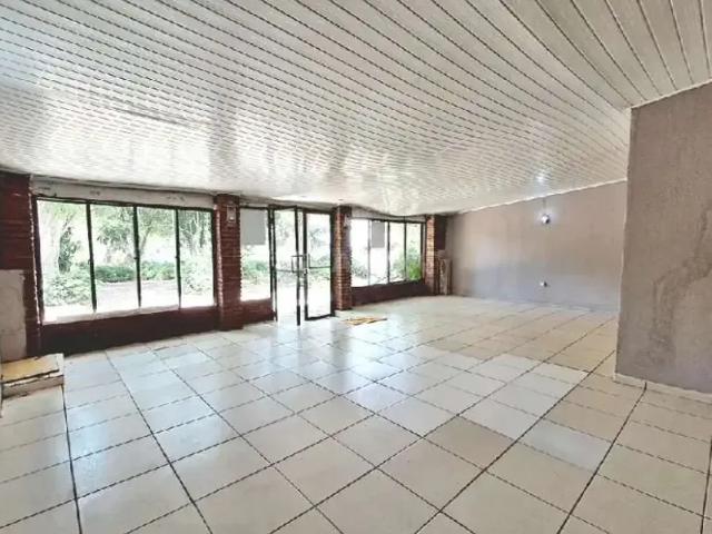 Casa / Sobrado Comercial para Locação em Porto Alegre/RS Azenha 3 Quartos
