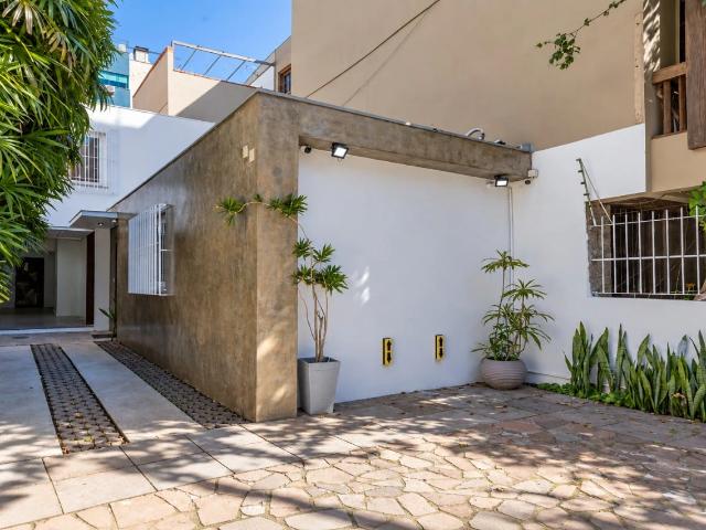 Casa / Sobrado Comercial para Locação em Porto Alegre/RS Bela Vista