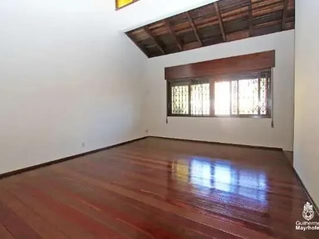 Casa / Sobrado Comercial para Locação em Porto Alegre/RS Chácara das Pedras 4 Quartos