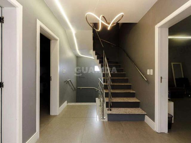 Casa / Sobrado Comercial para Locação em Porto Alegre/RS Chácara das Pedras 3 Quartos