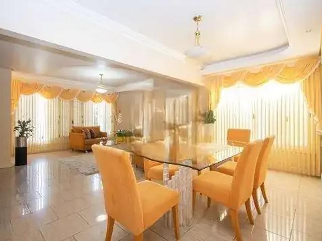 Casa / Sobrado Comercial para Locação em Porto Alegre/RS Chácara das Pedras 3 Quartos