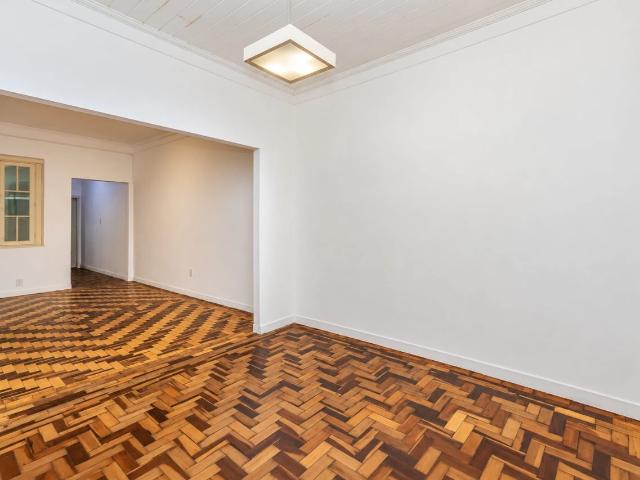 Casa / Sobrado Comercial para Locação em Porto Alegre/RS Floresta