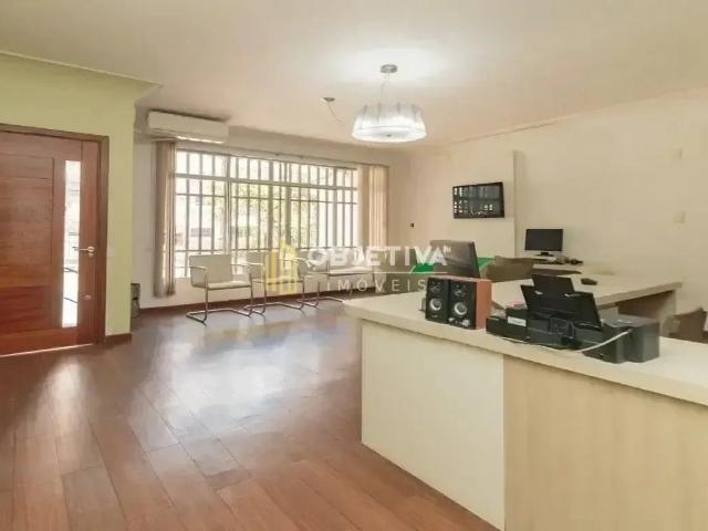 Casa / Sobrado Comercial para Locação em Porto Alegre/RS Floresta