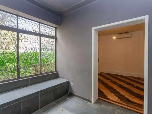 Casa / Sobrado Comercial para Locação em Porto Alegre/RS Independência