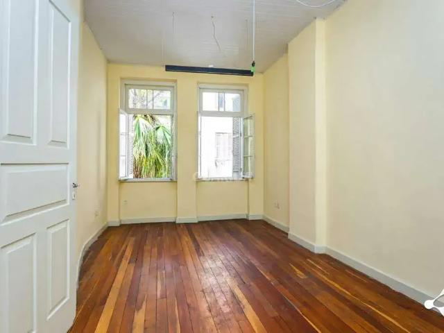Casa / Sobrado Comercial para Locação em Porto Alegre/RS Independência