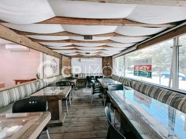 Casa / Sobrado Comercial para Locação em Porto Alegre/RS Jardim Lindóia 4 Quartos