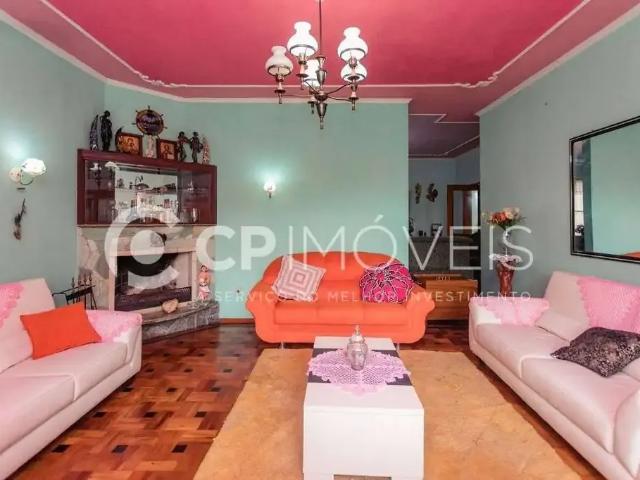 Casa / Sobrado Comercial para Locação em Porto Alegre/RS Jardim Lindóia 5 Quartos