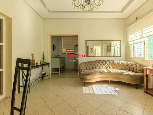 Casa / Sobrado Comercial para Locação em Porto Alegre/RS Petrópolis
