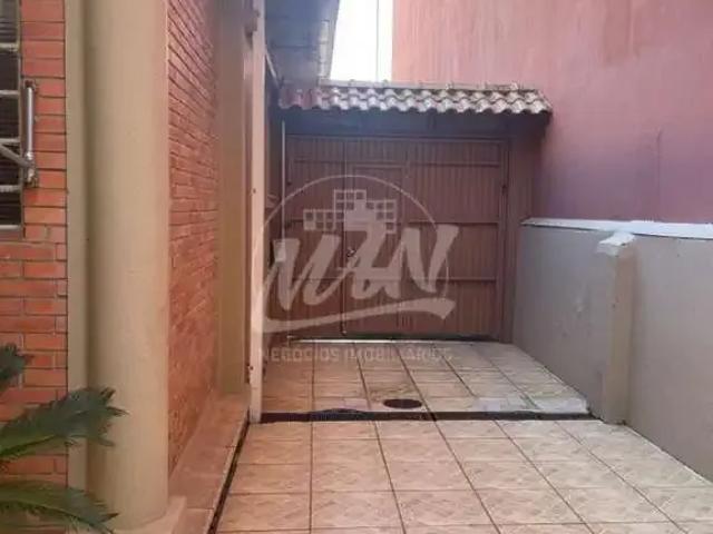 Casa / Sobrado Comercial para Locação em Porto Alegre/RS Rio Branco 3 Quartos