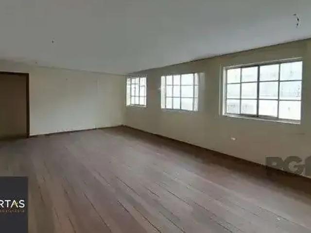 Casa / Sobrado Comercial para Locação em Porto Alegre/RS Rio Branco 3 Quartos