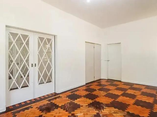 Casa / Sobrado Comercial para Locação em Porto Alegre/RS São João