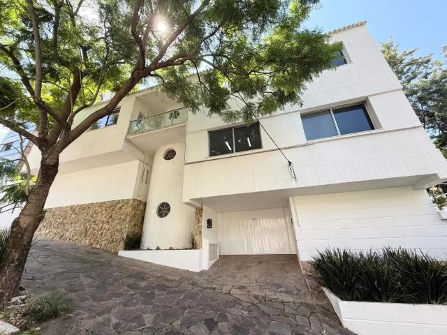 Casa / Sobrado Comercial para Locação em Porto Alegre/RS São João