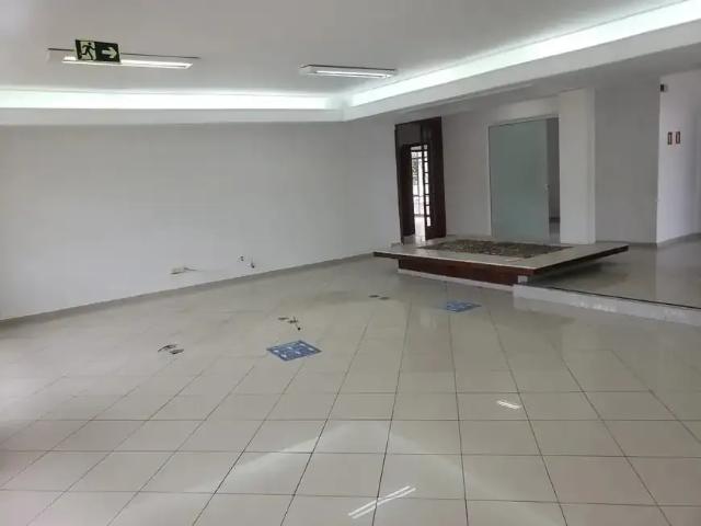 Casa / Sobrado Comercial para Locação em Porto Alegre/RS São João