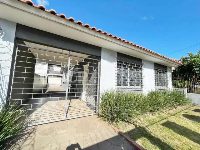 Casa / Sobrado Comercial para Locação em Porto Alegre/RS São Sebastião 3 Quartos