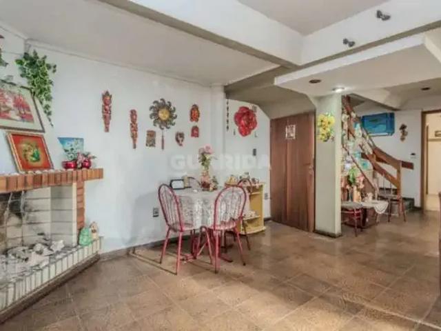 Casa / Sobrado Comercial para Locação em Porto Alegre/RS Santana 9 Quartos