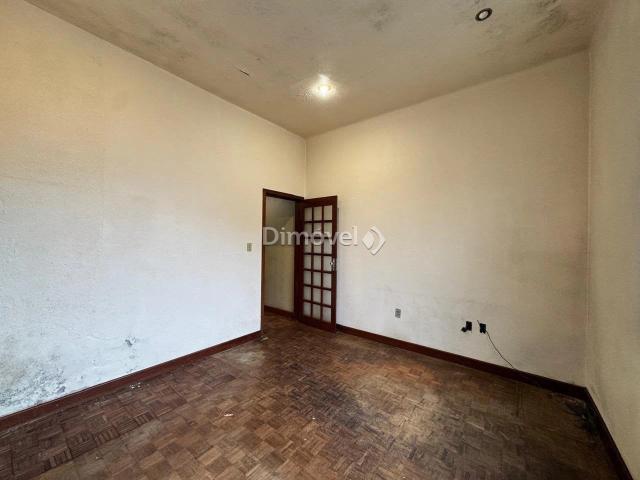 Casa / Sobrado Comercial para Locação em Porto Alegre/RS Teresópolis 3 Quartos