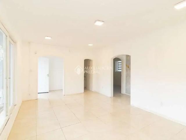 Casa / Sobrado Comercial para Locação em Porto Alegre/RS Vila Assunção 3 Quartos