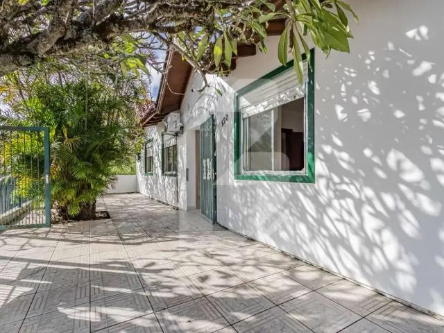 Casa / Sobrado Comercial para Locação em Porto Alegre/RS Vila Nova