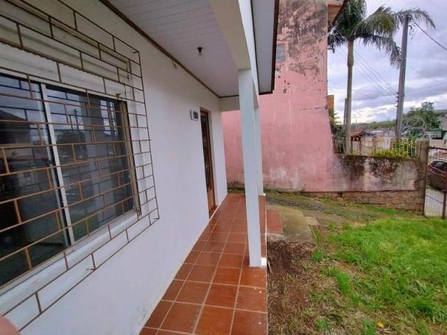 Casa / Sobrado Comercial para Locação em Porto Alegre/RS Vila Nova 2 Quartos