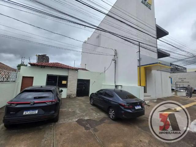 Casa / Sobrado Comercial para Locação em Porto Velho/RO Centro 4 Quartos