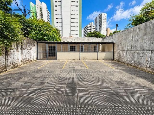 Casa / Sobrado Comercial para Locação em Recife/PE Madalena