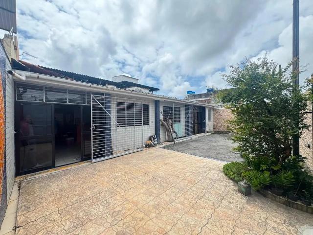 Casa / Sobrado Comercial para Locação em Recife/PE Iputinga 1 Quartos
