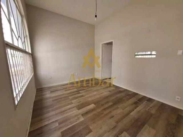 Casa / Sobrado Comercial para Locação em Ribeirão Preto/SP Centro 2 Quartos