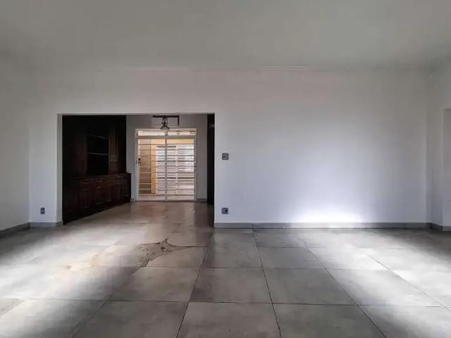 Casa / Sobrado Comercial para Locação em Ribeirão Preto/SP Alto da Boa Vista 2 Quartos