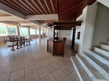 Casa / Sobrado Comercial para Locação em Rio das Ostras/RJ Mar do Norte 18 Quartos
