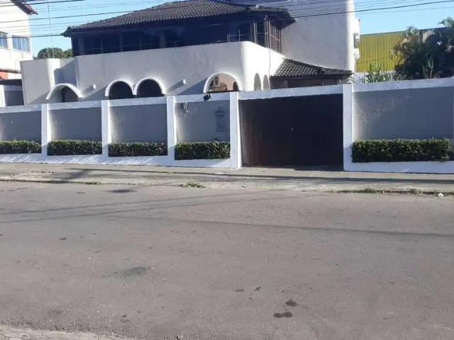 Casa / Sobrado Comercial para Locação em Rio de Janeiro/RJ Santa Cruz 4 Quartos
