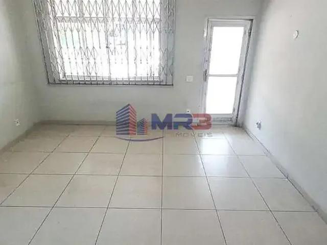 Casa / Sobrado Comercial para Locação em Rio de Janeiro/RJ Portuguesa 2 Quartos