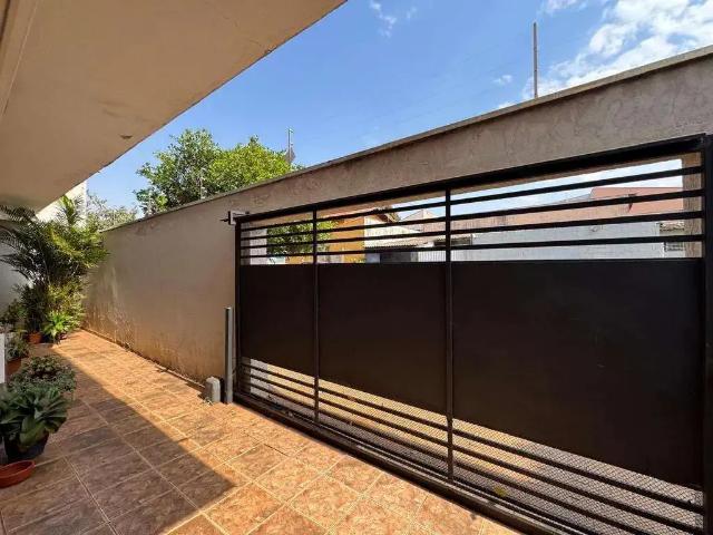 Casa / Sobrado Comercial para Locação em Sumaré/SP Centro 3 Quartos