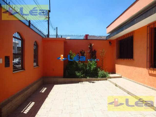 Casa / Sobrado Comercial para Locação em Suzano/SP Jardim Santa Helena 3 Quartos
