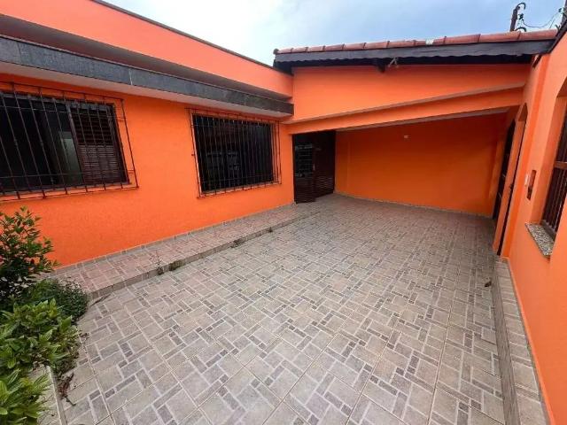 Casa / Sobrado Comercial para Locação em Suzano/SP Jardim Santa Helena 3 Quartos