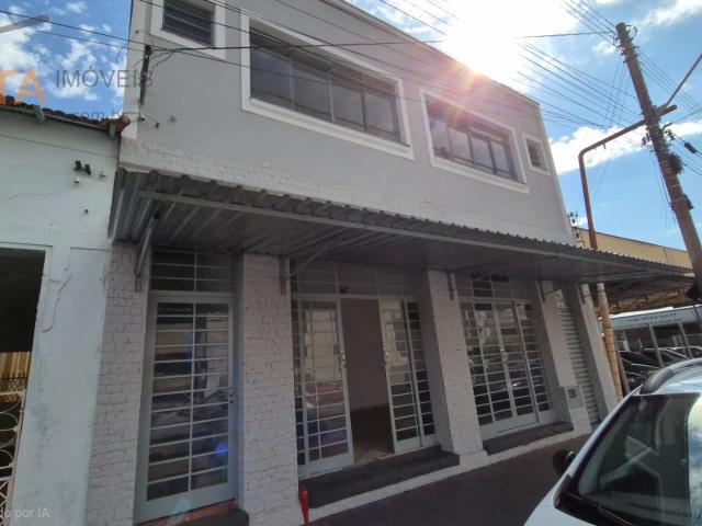 Casa / Sobrado Comercial para Locação em São João da Boa Vista/SP Centro