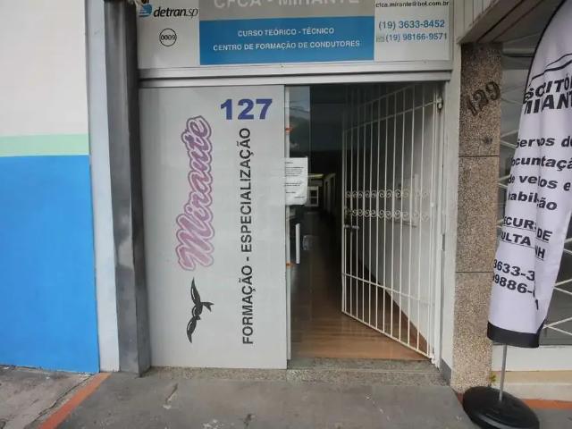 Casa / Sobrado Comercial para Locação em São João da Boa Vista/SP Centro