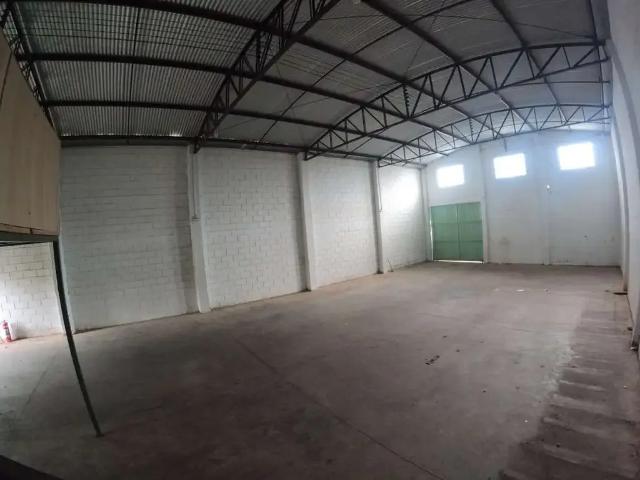 Casa / Sobrado Comercial para Locação em São João da Boa Vista/SP Pratinha