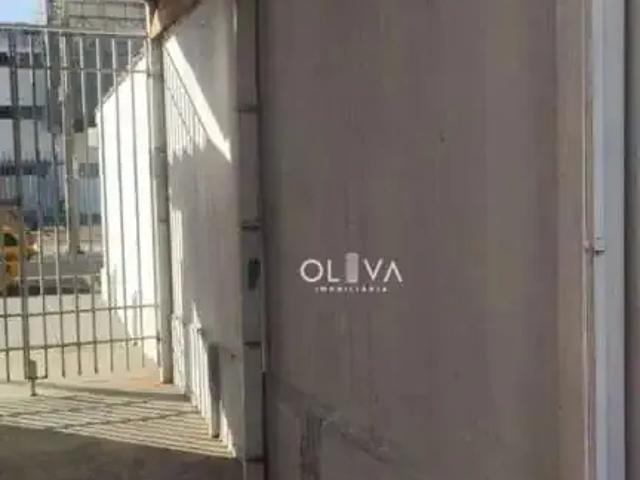 Casa / Sobrado Comercial para Locação em São José do Rio Preto/SP Santos Dumont 3 Quartos