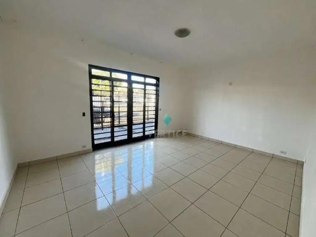 Casa / Sobrado Comercial para Locação em São José do Rio Preto/SP Vila Santa Cruz 3 Quartos