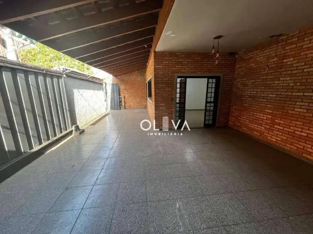 Casa / Sobrado Comercial para Locação em São José do Rio Preto/SP Vila Santa Cruz 3 Quartos
