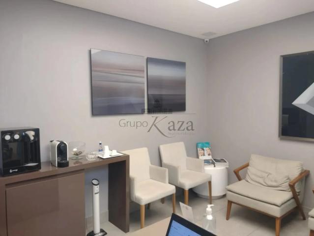 Casa / Sobrado Comercial para Locação em São José dos Campos/SP Vila Adyana