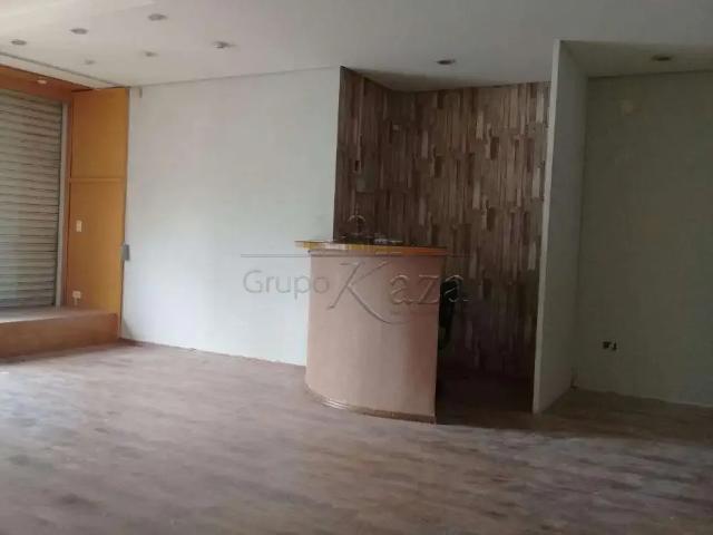 Casa / Sobrado Comercial para Locação em São José dos Campos/SP Vila Ema