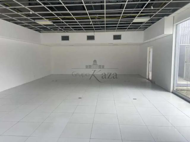 Casa / Sobrado Comercial para Locação em São José dos Campos/SP Vila Industrial