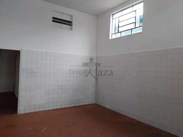 Casa / Sobrado Comercial para Locação em São José dos Campos/SP Vila Industrial