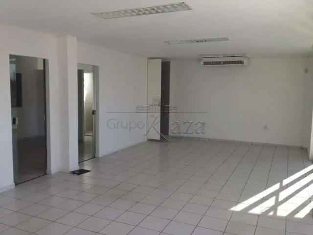 Casa / Sobrado Comercial para Locação em São José dos Campos/SP Centro