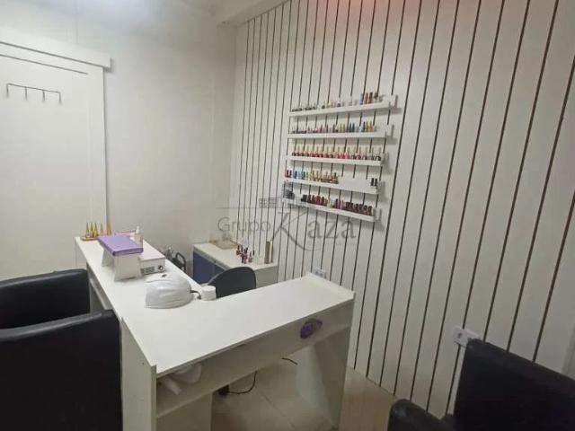 Casa / Sobrado Comercial para Locação em São José dos Campos/SP Cidade Morumbi