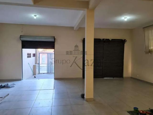 Casa / Sobrado Comercial para Locação em São José dos Campos/SP Cidade Morumbi