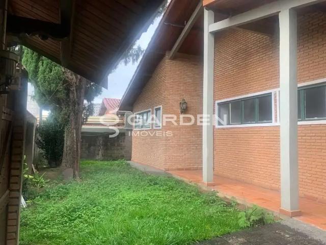 Casa / Sobrado Comercial para Locação em São José dos Campos/SP Jardim América